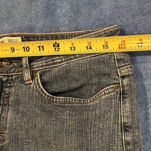 Lee Jean Capris - Picture 8 of 8